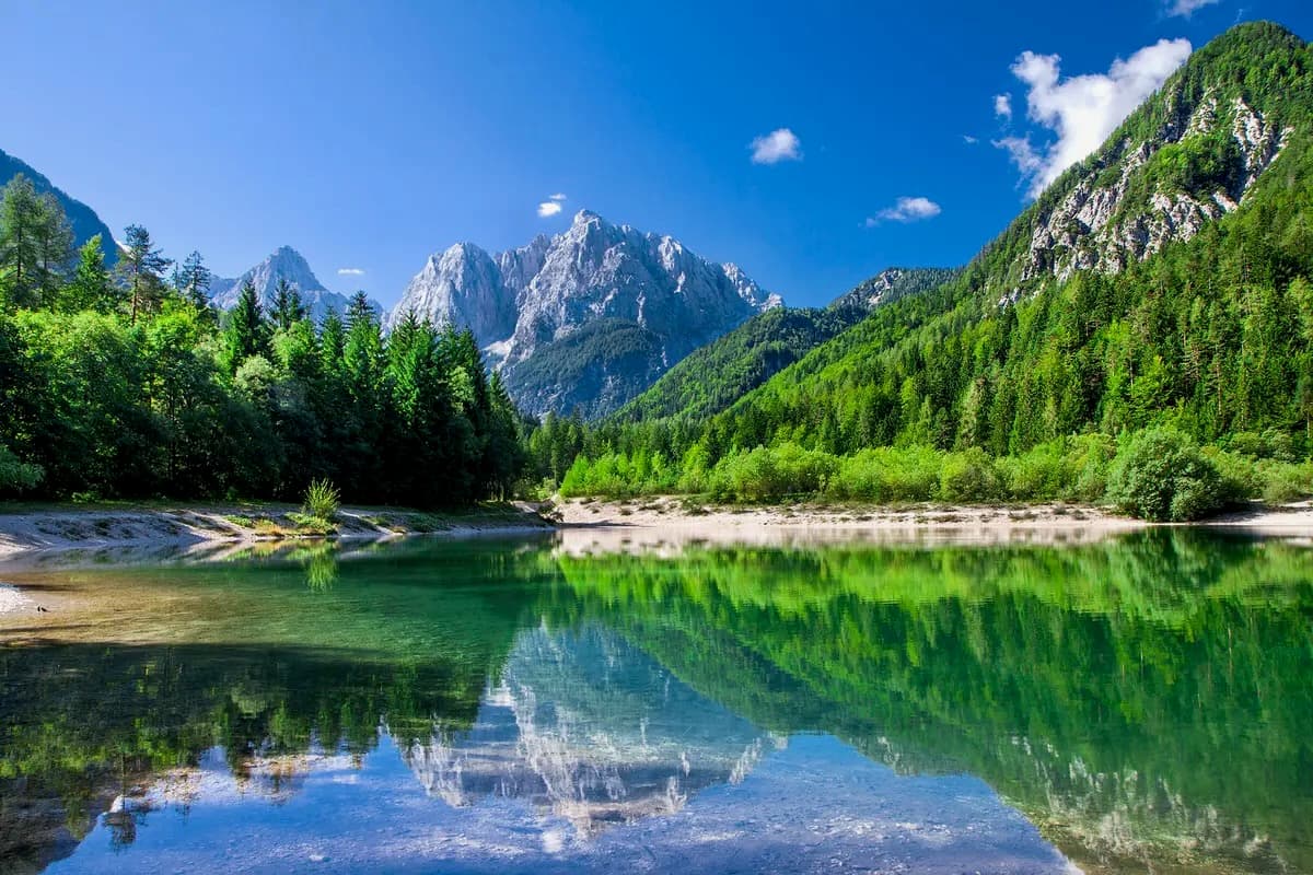 Gorsko jezero pod Triglavom pri Mojstrani, Julijske Alpe